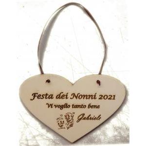 Cuore in legno personalizzato "festa dei nonni" - 15 cm x h.10 cm