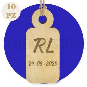 Tag in legno sagomato con iniziali e data - 10 pz personalizzato