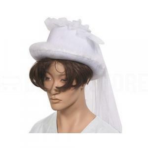 Cappello sposa con velo bianco.